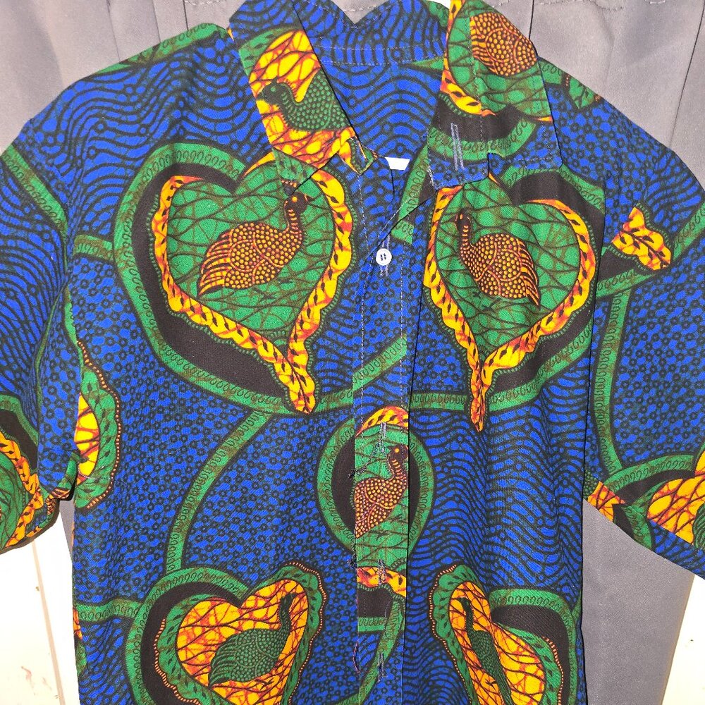 African Wax Print Ankara Cotton Fabric Men's Shirt, Size M.